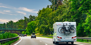 Europa mit dem Wohnmobil bereisen: Ein vollständiger Leitfaden zu Autobahnvignetten und stressfreien Reisen